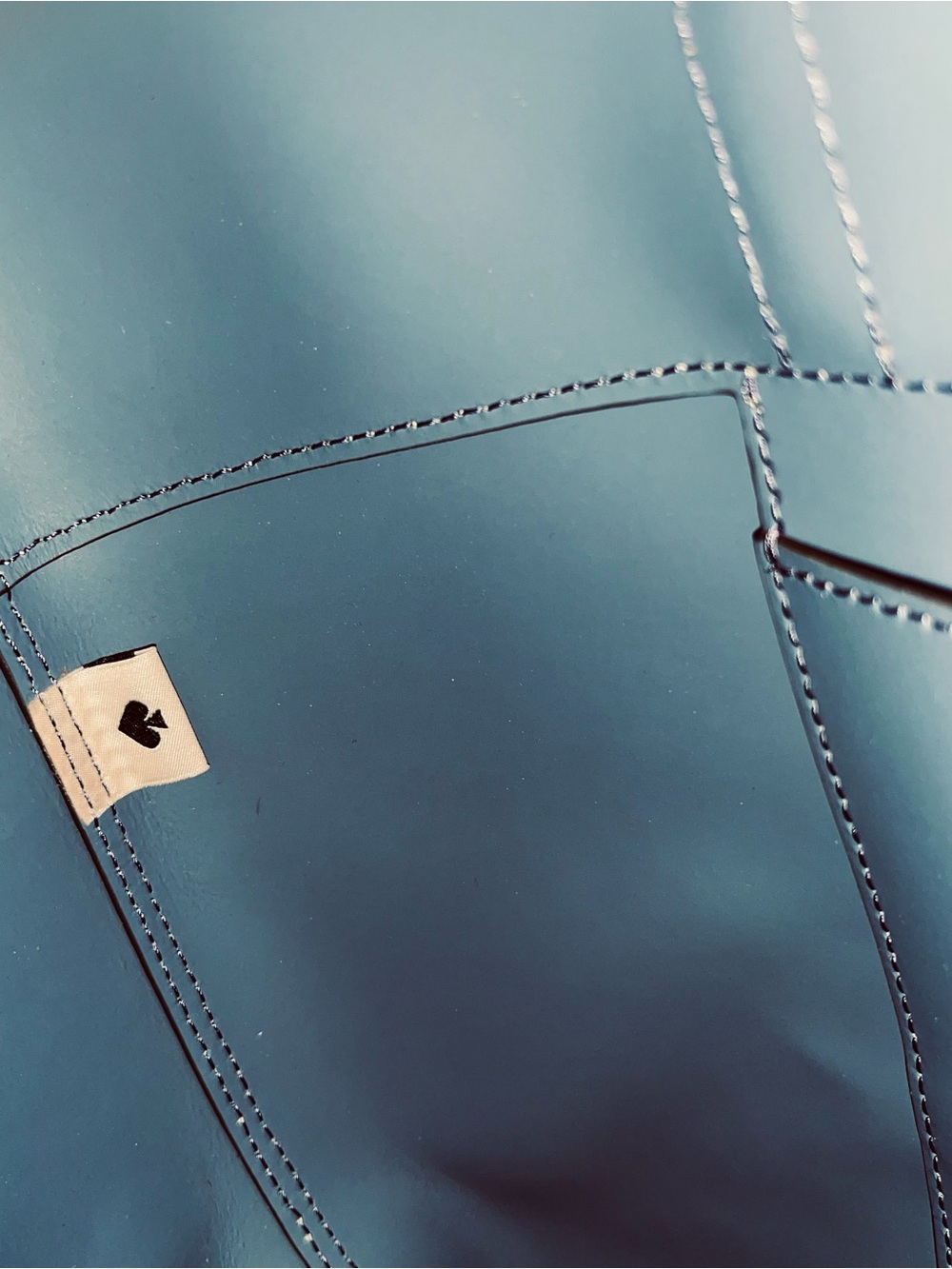 Kate Spade New York off-white leather Patricia tote w/blue hangtag & interior - Picture 6 of 10